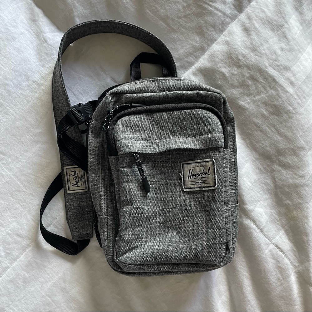 herschel mini crossbody bag